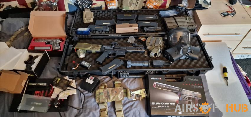 Selection of Airsoft items - Used airsoft equipment