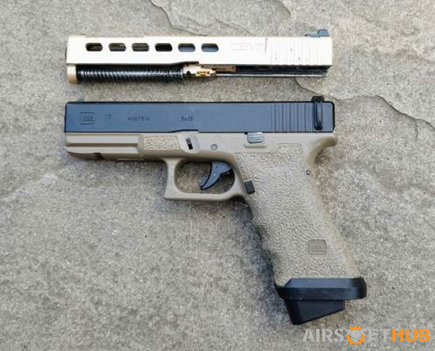 Marui Glock 17 package - Used airsoft equipment