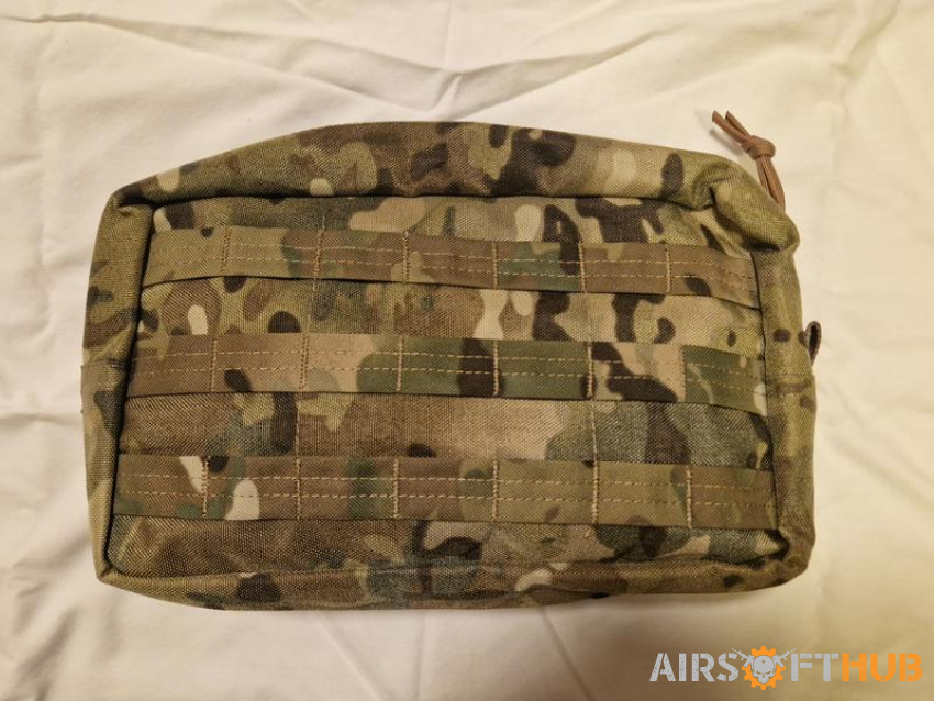 Assorted Pouches - Used airsoft equipment