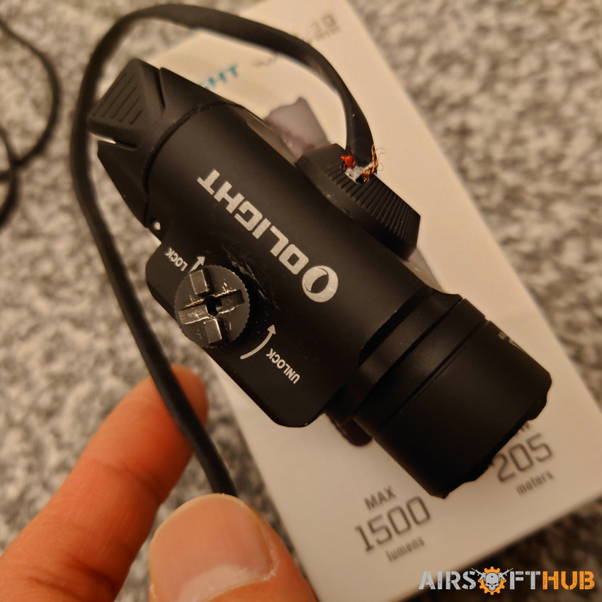 Olight PL-3R flashlight - Used airsoft equipment