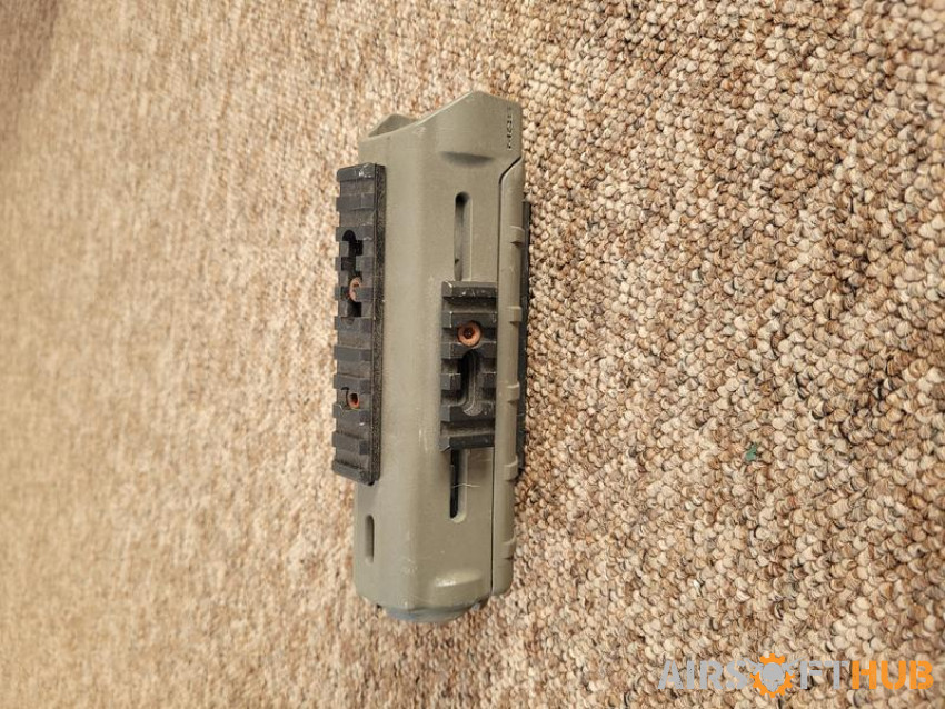 Magpul m4 forward grip - Used airsoft equipment