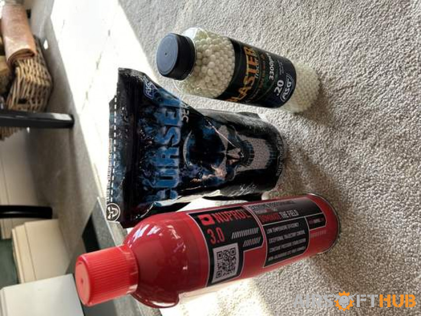 Airsoft Bundle - Used airsoft equipment