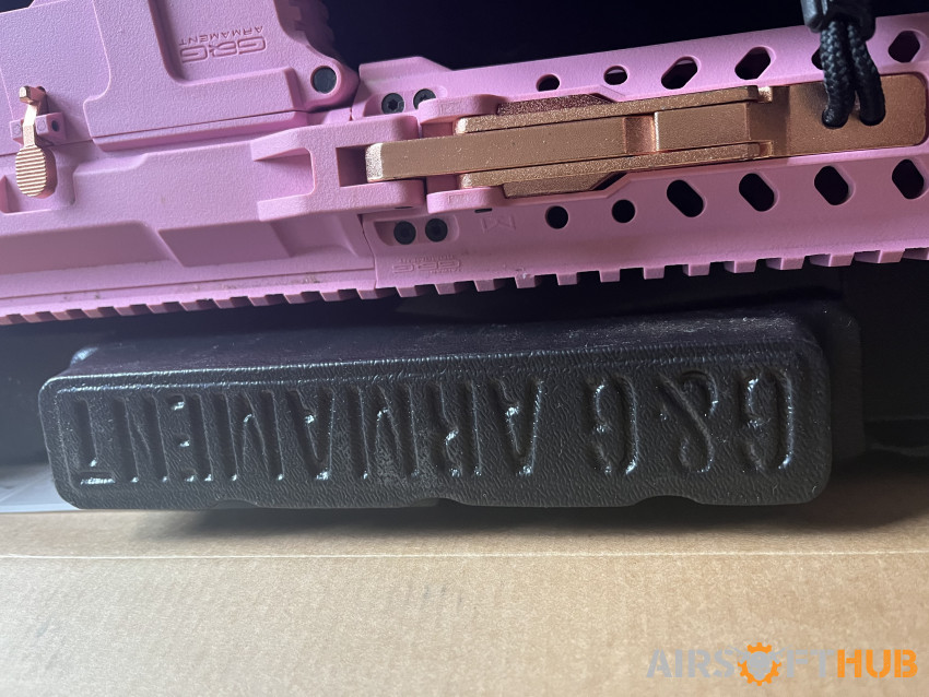 G&G FAR-9 Airsoft Rifle Pink - Used airsoft equipment