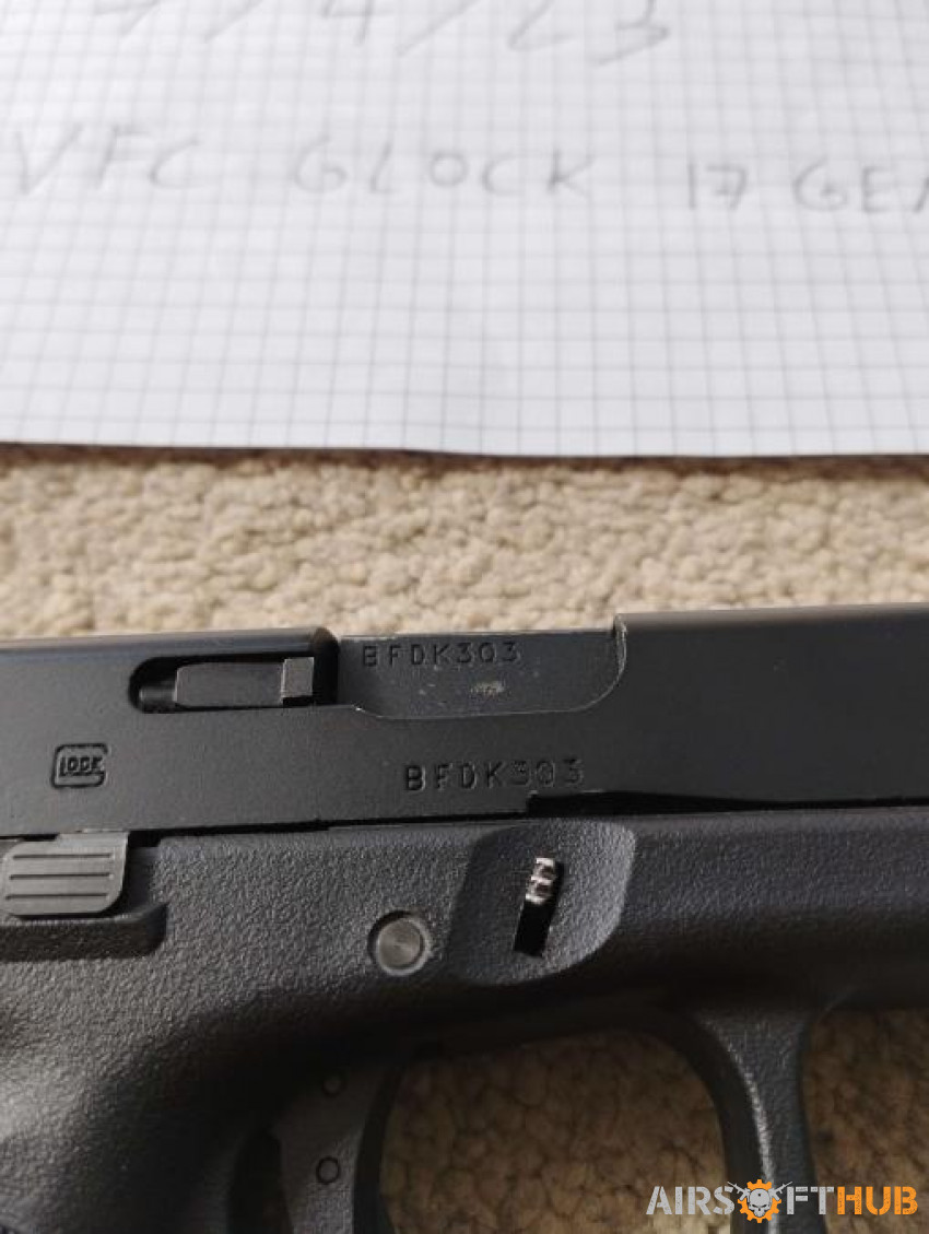 VFC Glock 17 Gen 5 GBB +3 mags - Used airsoft equipment