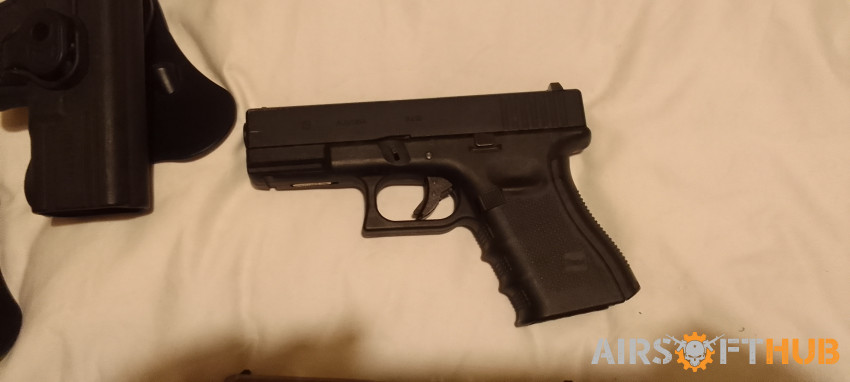 Glock 19 Pistols - Used airsoft equipment