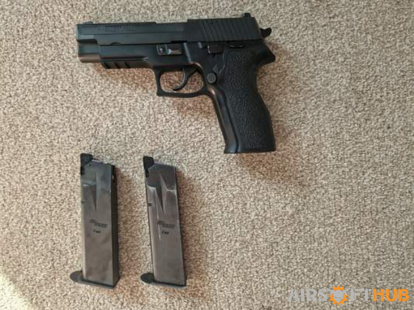 KU901 Steyr Aug/TM P226 SIG - Used airsoft equipment