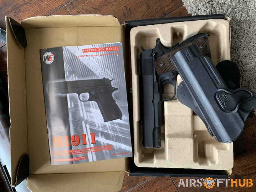 WE 1911 gbb, w/ nuprol holster - Used airsoft equipment