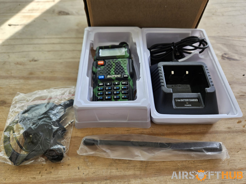 x2 BAOFENG UV-5R - Used airsoft equipment