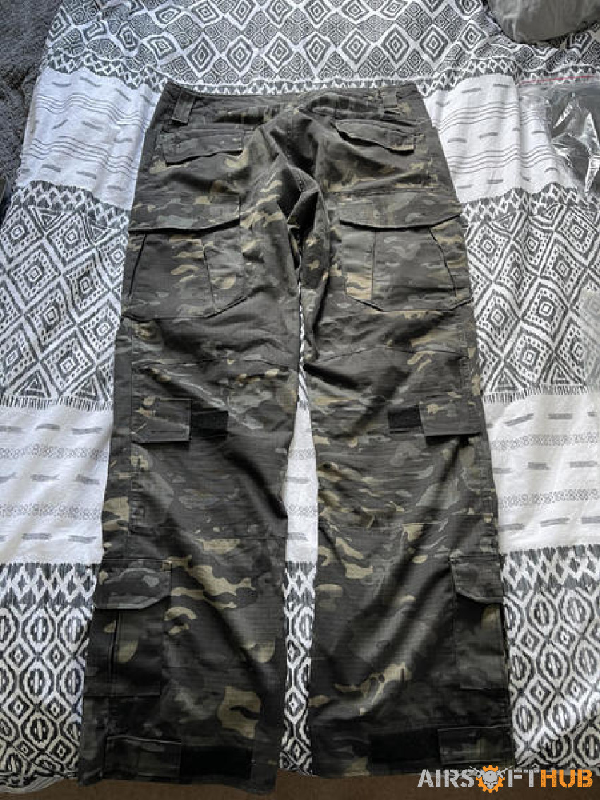 Black multi-cam trousers - Used airsoft equipment