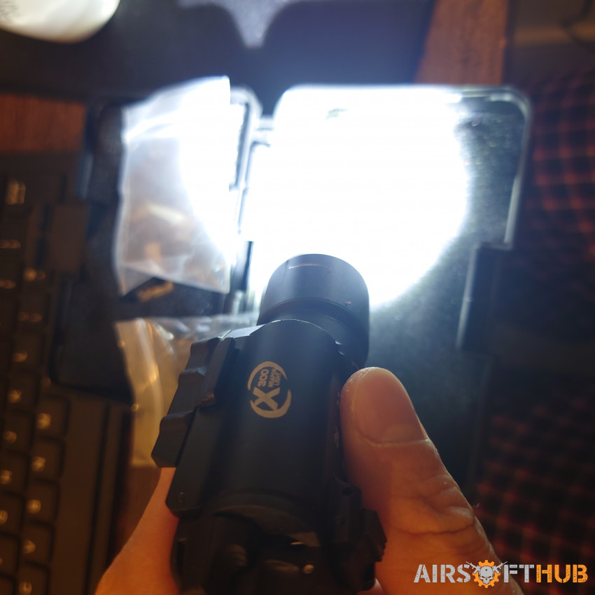 Replica X300 flashlight - Used airsoft equipment