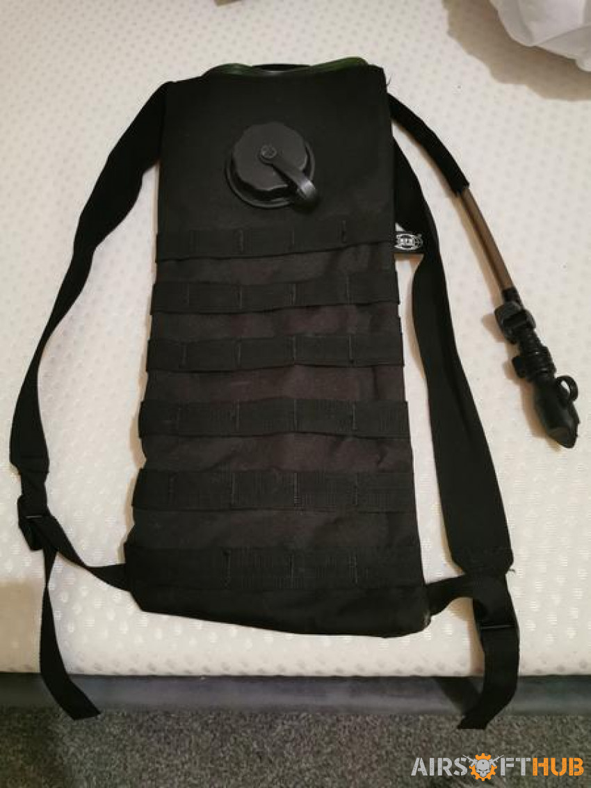 MFH HYDRATION PACK - Used airsoft equipment