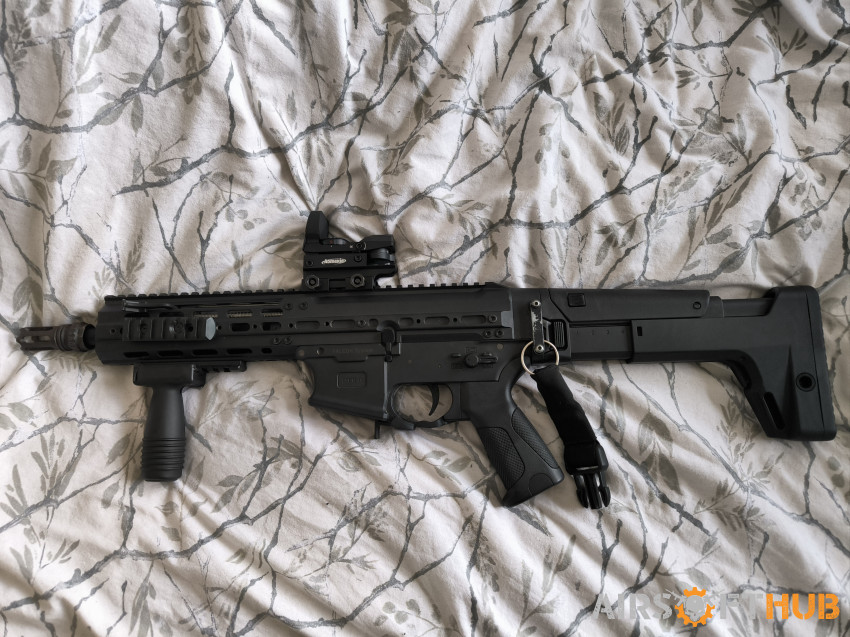 URT 45 SMG Full Set Up! - Used airsoft equipment