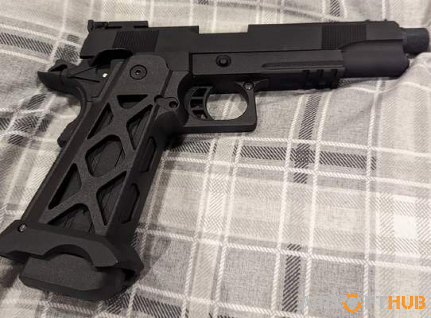 SRC HELIOS MKII 5.1 HI-CAPA - Used airsoft equipment