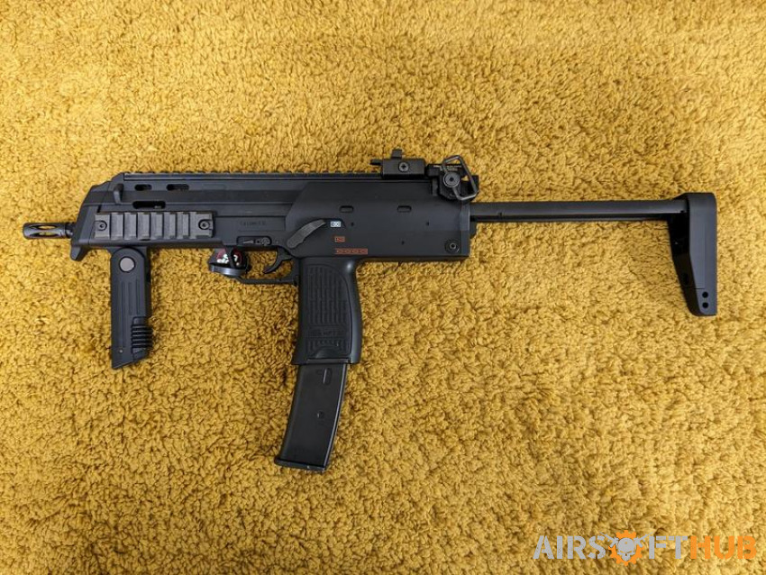 Tokyo Marui mp7a1 with 4 mags. - Used airsoft equipment