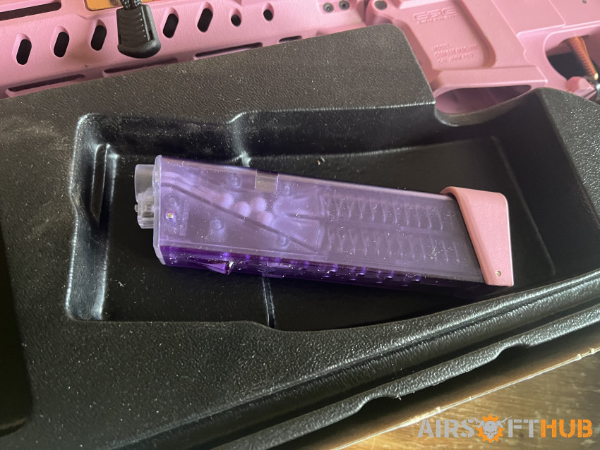 G&G FAR-9 Airsoft Rifle Pink - Used airsoft equipment