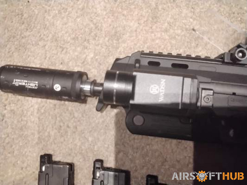 Tm mp7 gbb 6x mags tracer plus - Used airsoft equipment