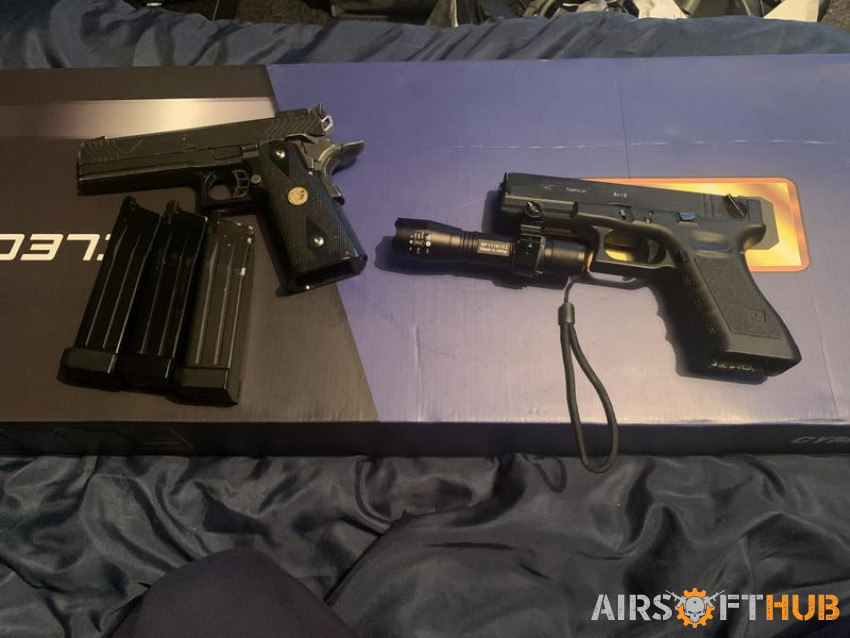 WE hicapa 5.1 & WE G18c - Used airsoft equipment