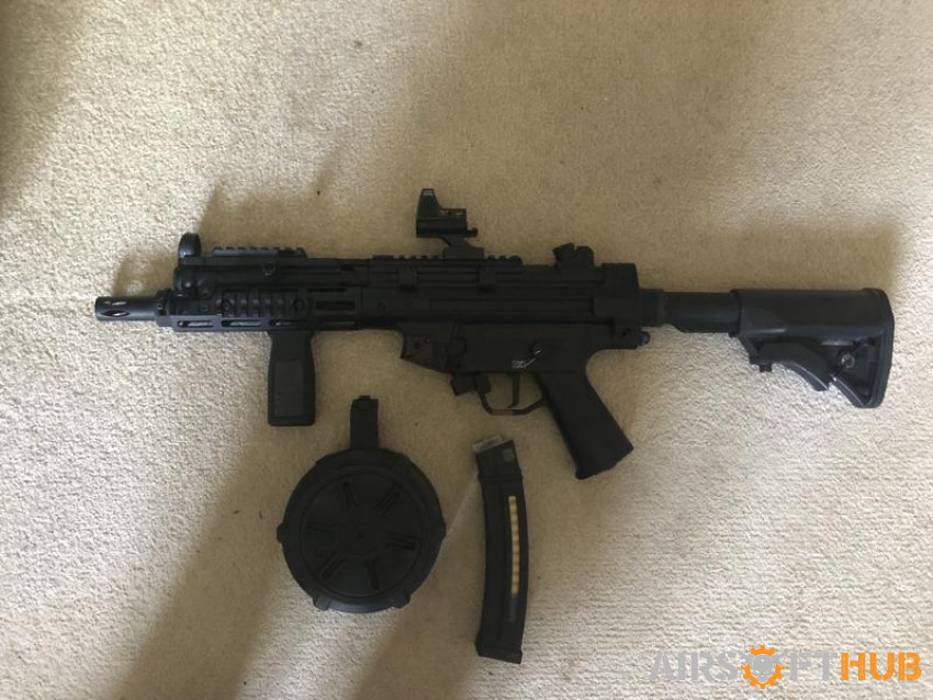 Mp5/SMG-5 - Used airsoft equipment