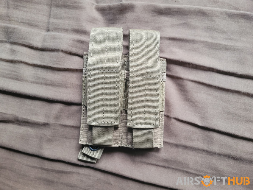 Multiple Pouches - Used airsoft equipment