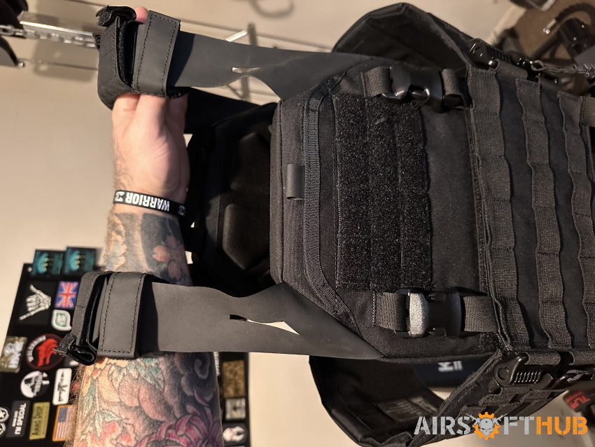 Warrior plate carrier - Used airsoft equipment