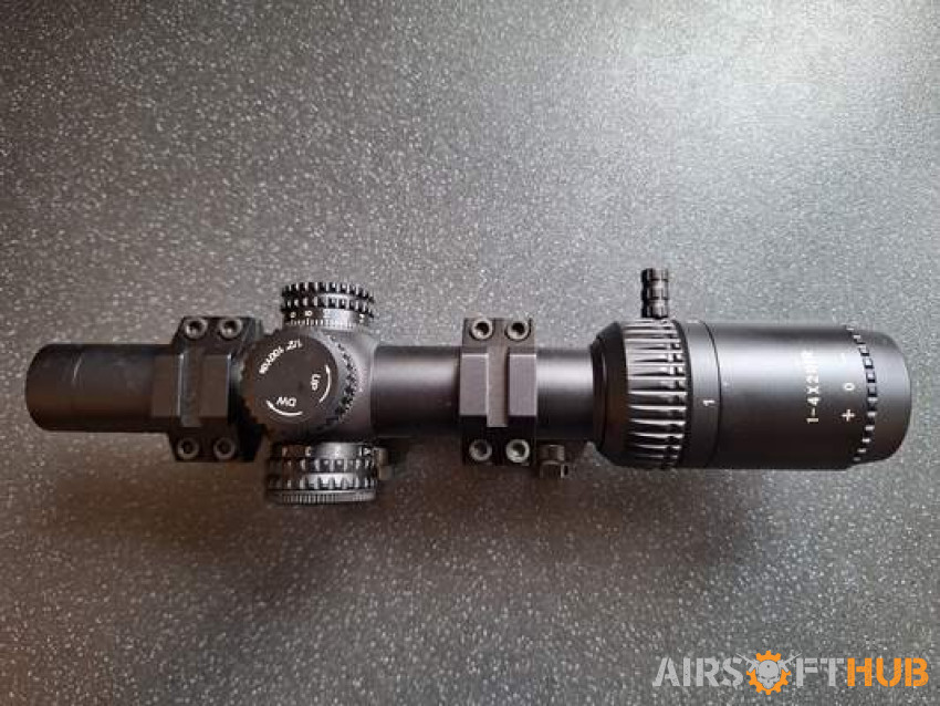 Novritsch 1-4x variable zoom - Used airsoft equipment