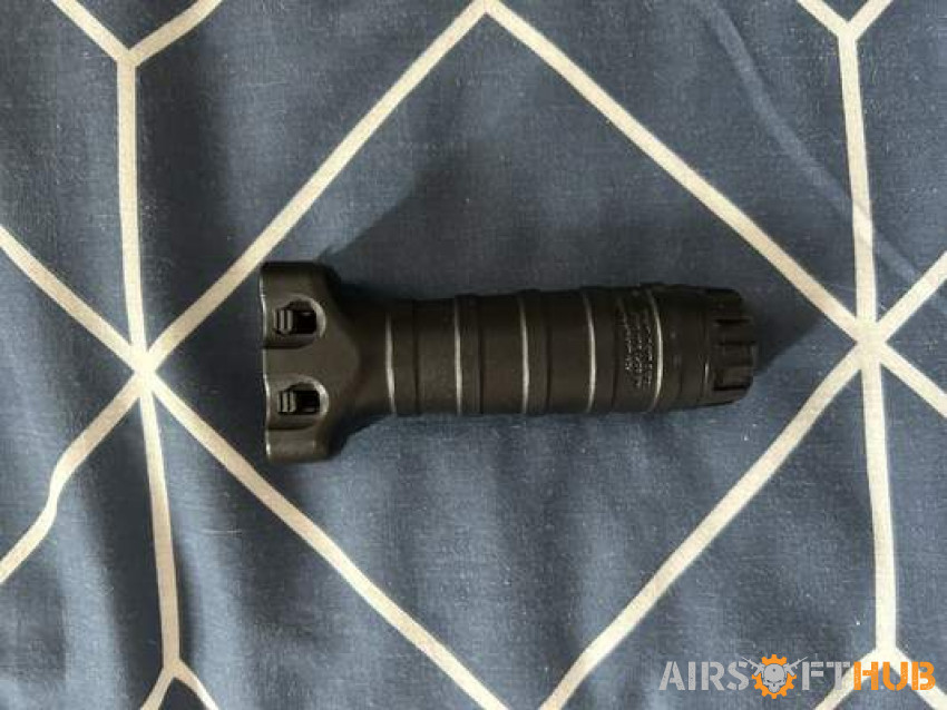 Airsoft Foregrip - Used airsoft equipment