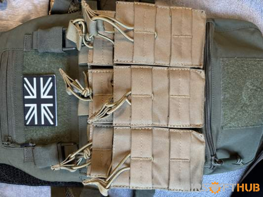 Viper Tactical 6x Mag Pouch - Used airsoft equipment