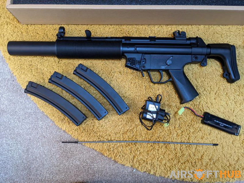 CYMA CM.041 MP5 SD6 SMG-5 aeg - Used airsoft equipment