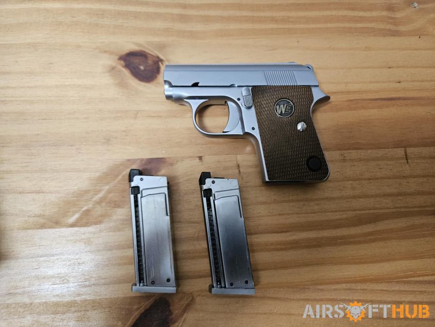 Colt WE 25 (The mini pistol) - Used airsoft equipment