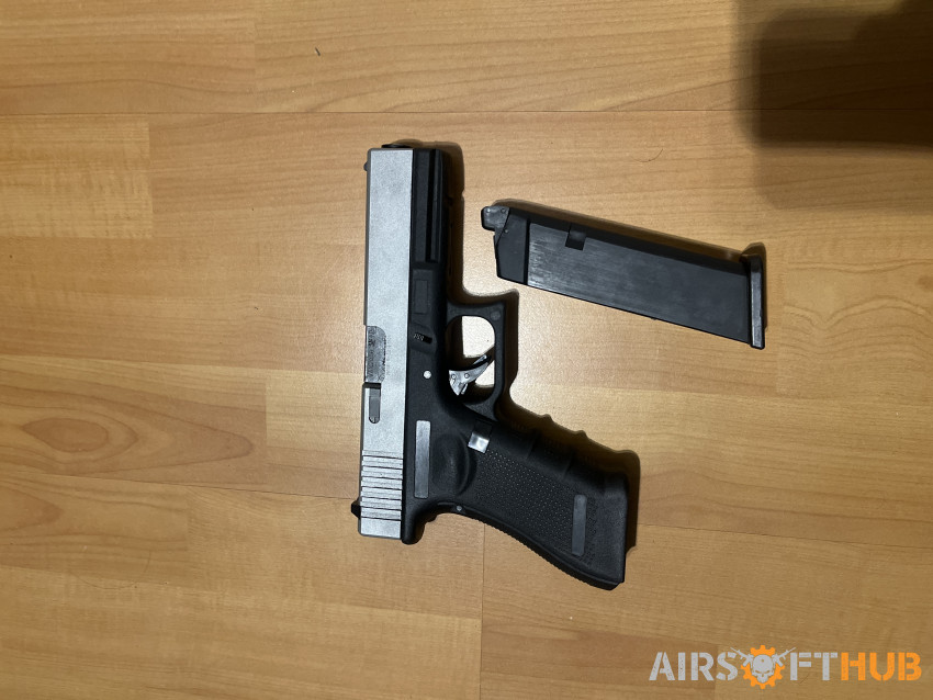 Raven Glock 18C - Used airsoft equipment