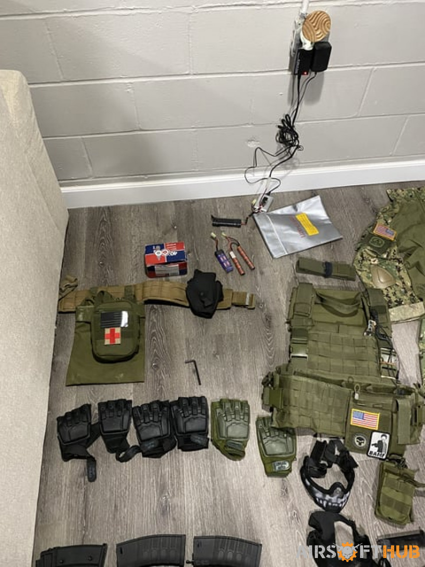 AirSoft Lot - Used airsoft equipment