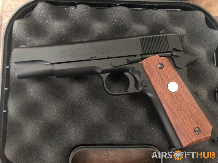 Colt 1911 (full metal c02) - Used airsoft equipment