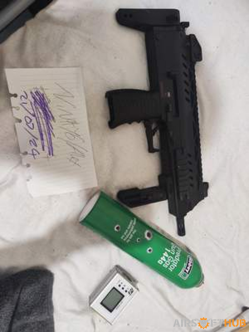 WE SMG8/MP7 - Used airsoft equipment