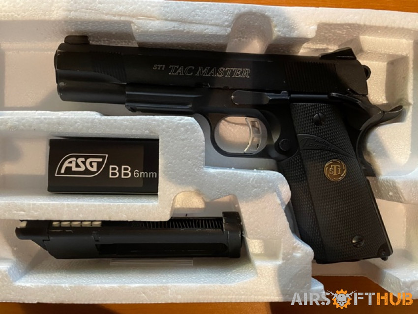 ASG 1911 Pistol - Used airsoft equipment