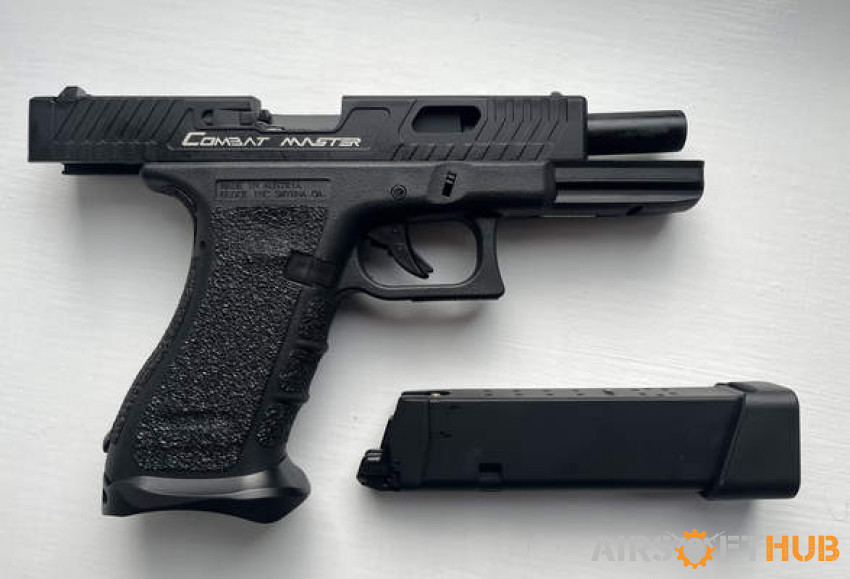 TARAN TACTICAL GLOCK G17 GBB - Used airsoft equipment