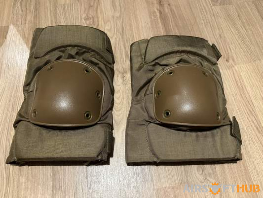 Genuine USMC Issue Knee Pads - Used airsoft equipment