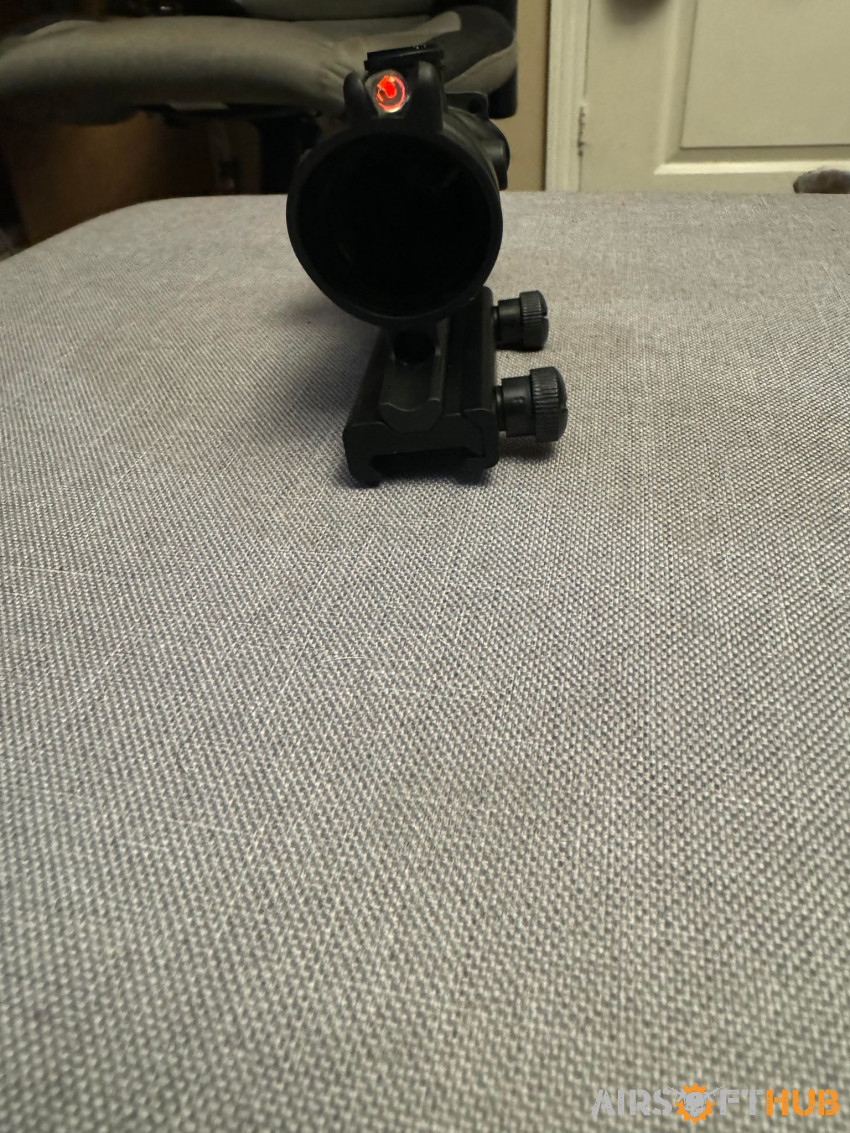 AIM ACOG 4X32C Red Dot Fiber - Used airsoft equipment