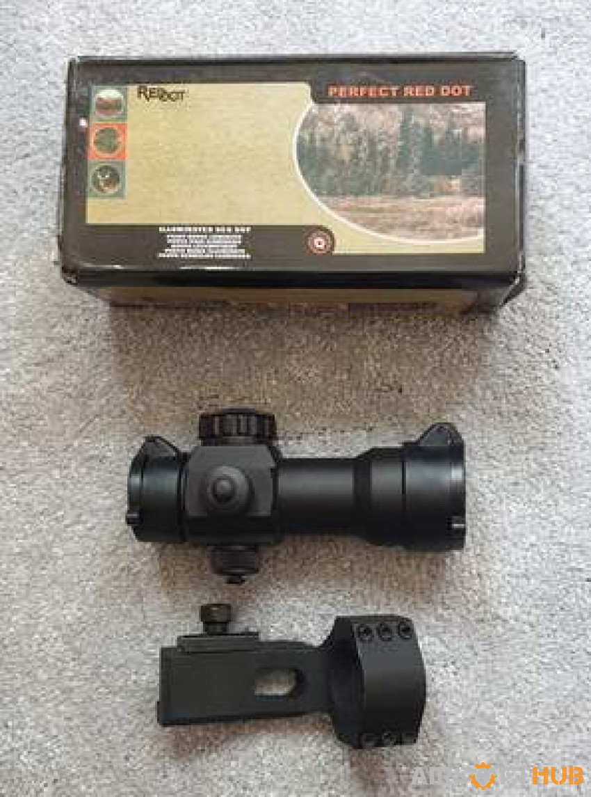 AIMPOINT R/G/B DOT SCOPE - Used airsoft equipment