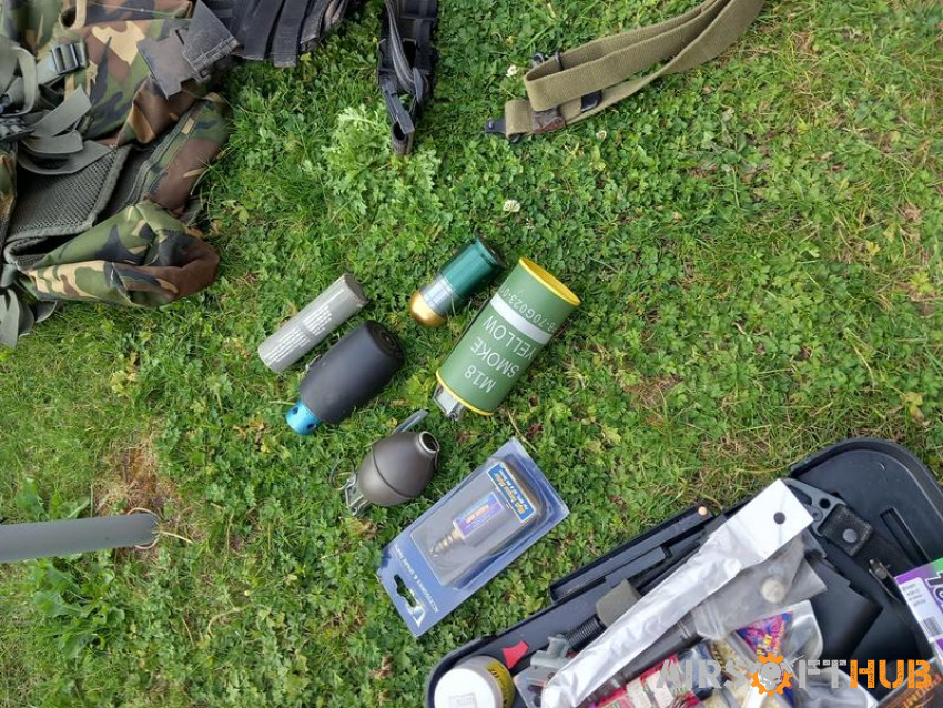 Airsoft Bundle Job lot - Used airsoft equipment