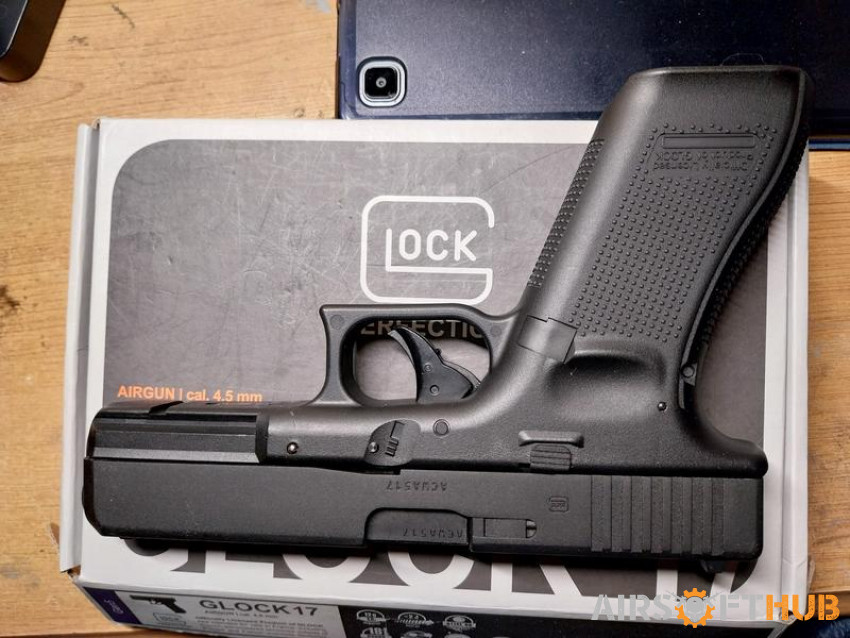 umarex glock 17 c02 pistol - Used airsoft equipment