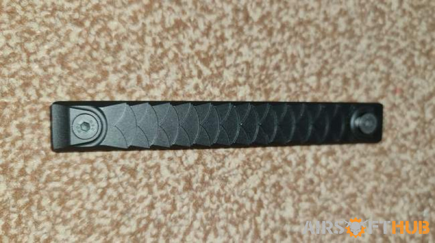 RS cnc mlok rail covers 12cm - Used airsoft equipment