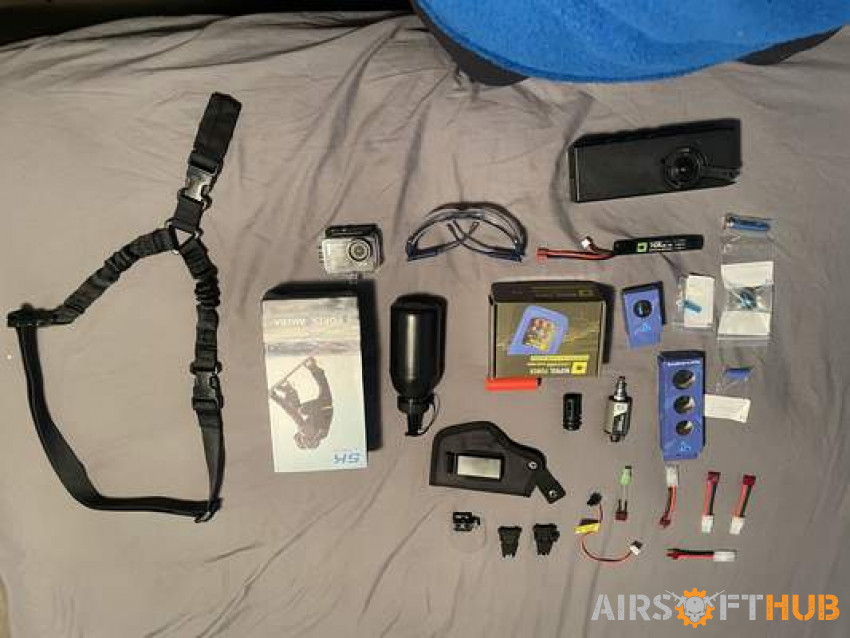 Huge airsoft bundle brand new - Used airsoft equipment