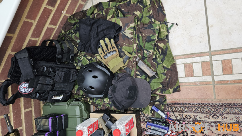 Full airsoft loadout - Used airsoft equipment