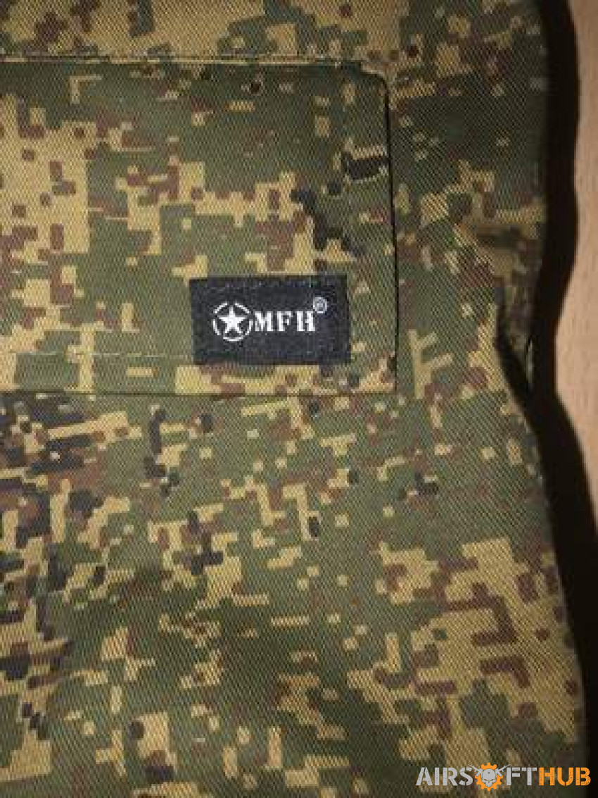 MFH EMR Digi flora trousers W3 - Used airsoft equipment