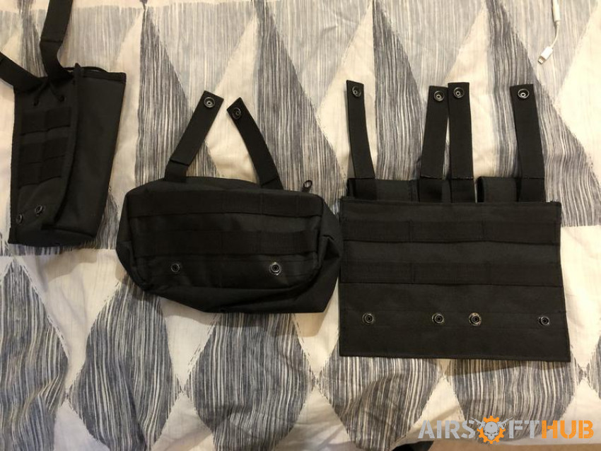 airsoft pouches - Used airsoft equipment