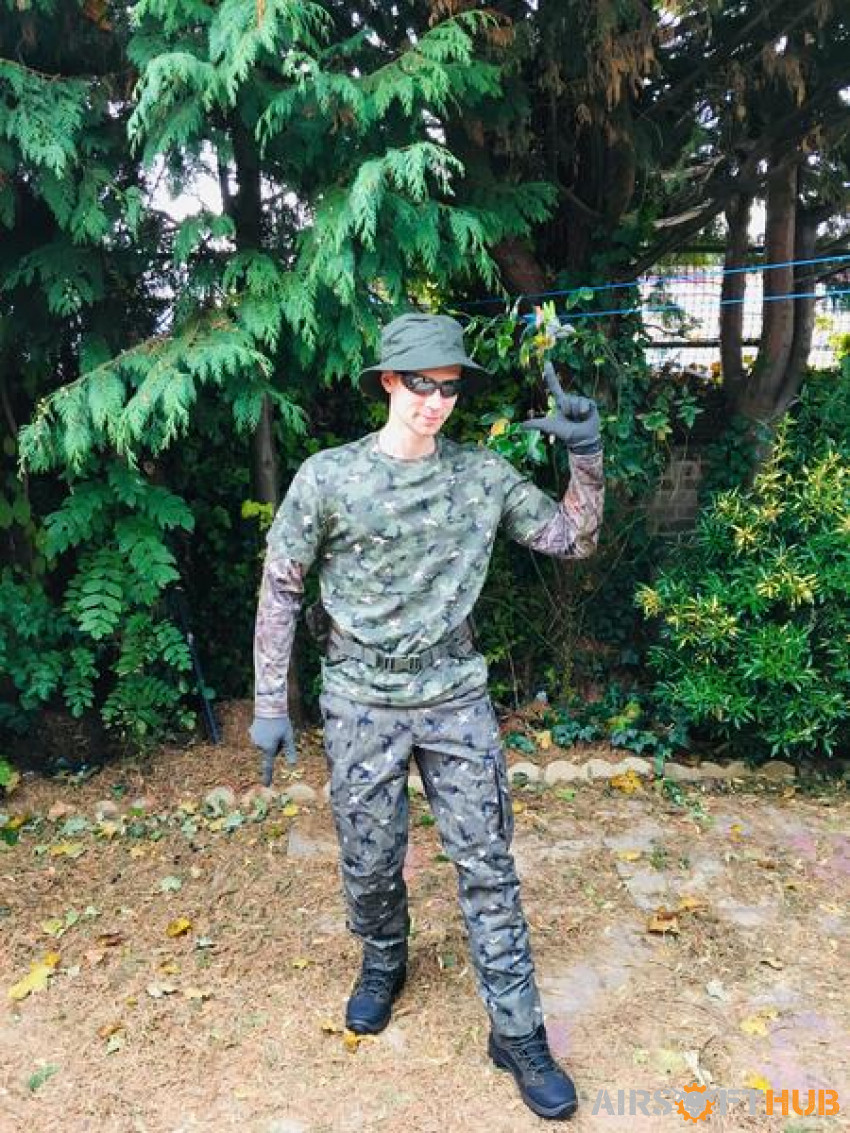 Full camo set loadout - Used airsoft equipment