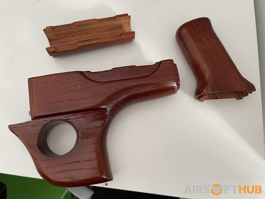 AKMSU Wood Handguard & Grip - Used airsoft equipment