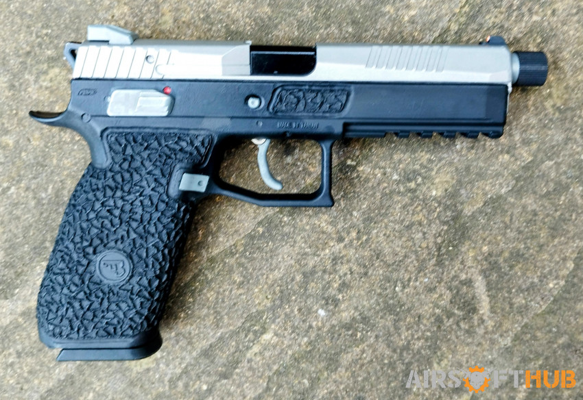 Unique CZ P-09 gas pistol - Used airsoft equipment