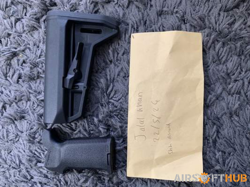 Magpul grip and Haley accessor - Used airsoft equipment