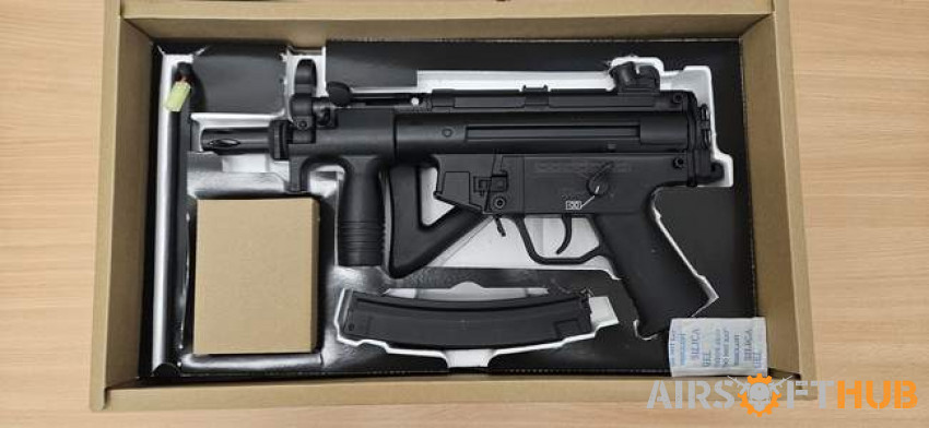 CYMA CM.041PDW SMG-5 Blue Ed. - Used airsoft equipment